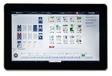 Due to the retrofit, modern touch screens come into operation. (alike image) | © manroland web systems. 