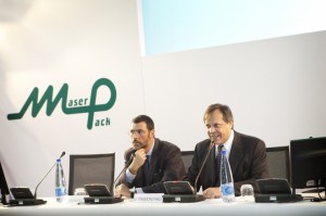 Massimo Tramontano presenta la nuova Maserpack. Accanto a lui Bruno Premutico  