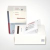Die Lösung von Schreiner MediPharm und Edelmann: Die Packungsbeilage ist für den Apotheker und Patienten leicht zugänglich, ohne den Erstöffnungsschutz der Verpackung zu beeinträchtigen.