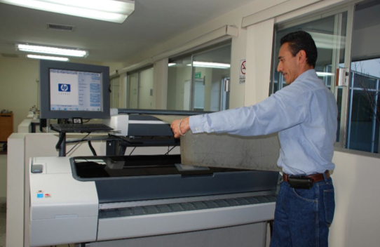 The fleet of HP Designjet printers currently used all over Mexico by Peñoles includes the latest HP Designjet T1100 MFP (multifunction printer) series